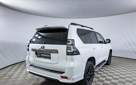 Toyota Land Cruiser Prado 150 рестайлинг 2, 2020 год, 6 775 000 рублей, 5 фотография