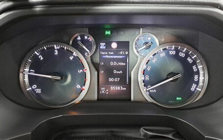 Toyota Land Cruiser Prado 150 рестайлинг 2, 2020 год, 6 775 000 рублей, 13 фотография