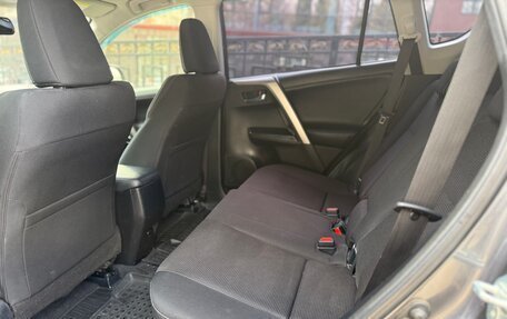 Toyota RAV4, 2016 год, 2 050 000 рублей, 17 фотография