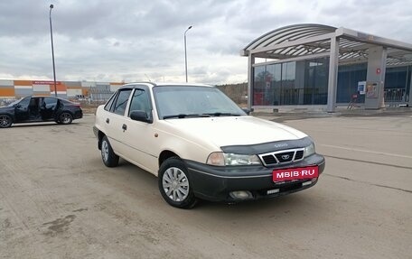 Daewoo Nexia I рестайлинг, 2001 год, 160 000 рублей, 1 фотография