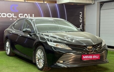 Toyota Camry, 2021 год, 2 880 000 рублей, 1 фотография