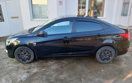 Hyundai Solaris II рестайлинг, 2015 год, 1 150 000 рублей, 3 фотография