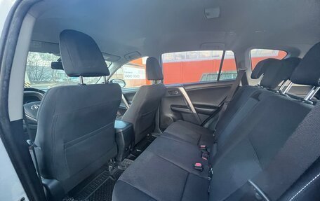 Toyota RAV4, 2017 год, 2 800 000 рублей, 9 фотография