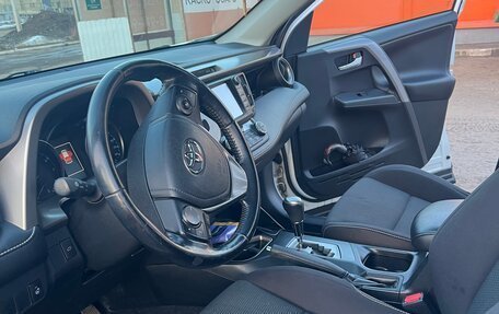 Toyota RAV4, 2017 год, 2 800 000 рублей, 8 фотография