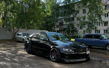 Lexus IS II рестайлинг 2, 1999 год, 1 300 000 рублей, 5 фотография