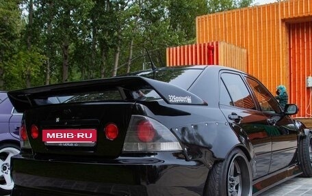 Lexus IS II рестайлинг 2, 1999 год, 1 300 000 рублей, 7 фотография