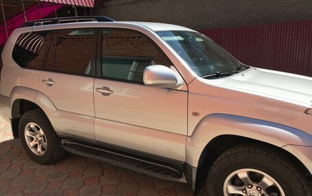 Toyota Land Cruiser Prado 120 рестайлинг, 2008 год, 2 600 000 рублей, 3 фотография