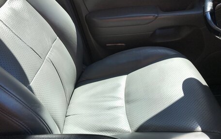 Toyota Land Cruiser Prado 120 рестайлинг, 2008 год, 2 600 000 рублей, 11 фотография