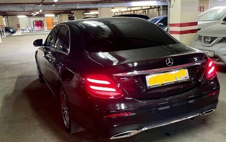 Mercedes-Benz E-Класс, 2020 год, 4 990 000 рублей, 2 фотография