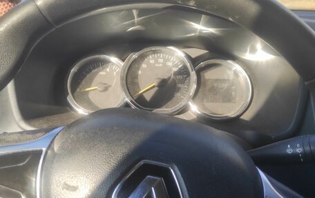 Renault Logan II, 2019 год, 580 000 рублей, 7 фотография