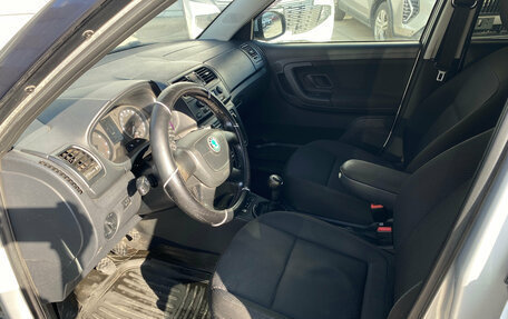 Skoda Fabia II, 2010 год, 450 000 рублей, 7 фотография