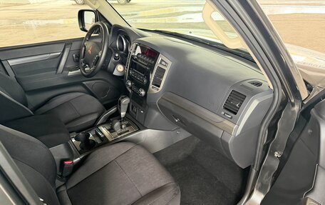 Mitsubishi Pajero IV, 2014 год, 3 700 000 рублей, 9 фотография