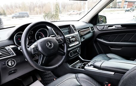 Mercedes-Benz GL-Класс, 2015 год, 3 600 000 рублей, 5 фотография