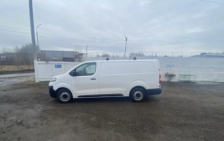 Opel Vivaro, 2021 год, 2 200 000 рублей, 2 фотография