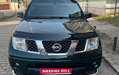 Nissan Navara (Frontier), 2005 год, 830 000 рублей, 2 фотография