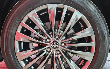 Toyota Highlander, 2026 год, 5 990 000 рублей, 25 фотография