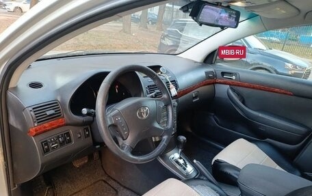 Toyota Avensis III рестайлинг, 2006 год, 950 000 рублей, 5 фотография