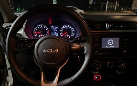 KIA Rio IV, 2021 год, 1 350 000 рублей, 8 фотография