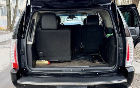 Cadillac Escalade III, 2010 год, 1 800 000 рублей, 9 фотография