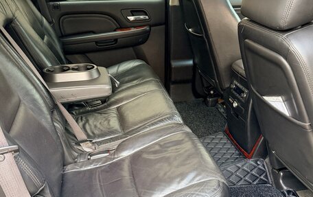 Cadillac Escalade III, 2010 год, 1 800 000 рублей, 12 фотография