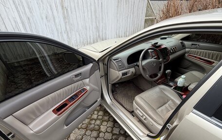Toyota Camry V40, 2004 год, 630 000 рублей, 10 фотография