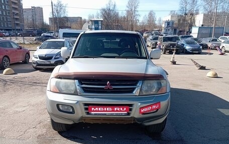 Mitsubishi Pajero III рестайлинг, 2000 год, 480 000 рублей, 2 фотография