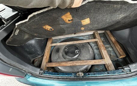 Mazda 323, 1998 год, 150 000 рублей, 15 фотография