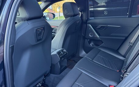 BMW 5 серия, 2025 год, 10 000 000 рублей, 29 фотография