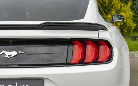 Ford Mustang VI рестайлинг, 2020 год, 3 450 000 рублей, 26 фотография