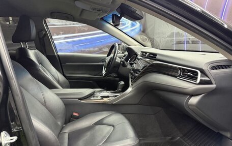 Toyota Camry, 2021 год, 2 880 000 рублей, 14 фотография