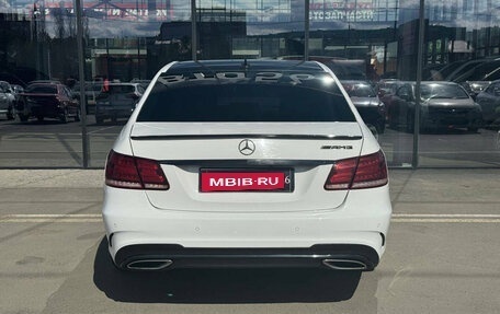 Mercedes-Benz E-Класс, 2015 год, 2 162 000 рублей, 6 фотография