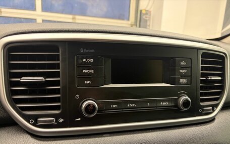 KIA Sportage IV рестайлинг, 2019 год, 1 699 000 рублей, 9 фотография