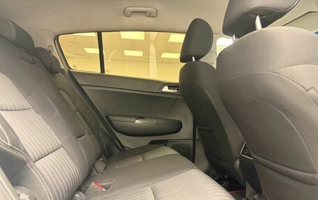 KIA Sportage IV рестайлинг, 2019 год, 1 699 000 рублей, 15 фотография