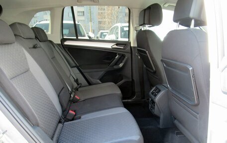 Volkswagen Tiguan II, 2020 год, 2 090 000 рублей, 11 фотография