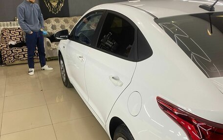 Hyundai Solaris II рестайлинг, 2020 год, 1 400 000 рублей, 1 фотография