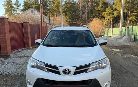 Toyota RAV4, 2014 год, 2 200 000 рублей, 1 фотография
