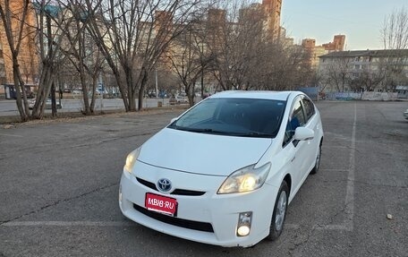 Toyota Prius, 2010 год, 2 100 000 рублей, 1 фотография