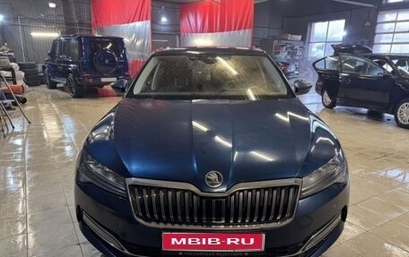 Skoda Superb III рестайлинг, 2022 год, 3 790 000 рублей, 1 фотография