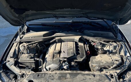 BMW 5 серия, 2004 год, 1 050 000 рублей, 12 фотография