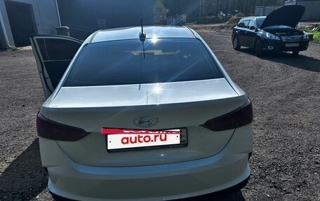 Hyundai Solaris II рестайлинг, 2020 год, 1 400 000 рублей, 4 фотография