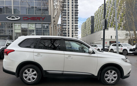 Mitsubishi Outlander III рестайлинг 3, 2015 год, 1 300 000 рублей, 3 фотография