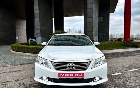 Toyota Camry, 2012 год, 1 370 000 рублей, 2 фотография