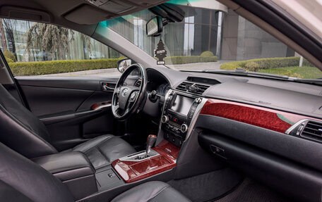 Toyota Camry, 2012 год, 1 370 000 рублей, 18 фотография