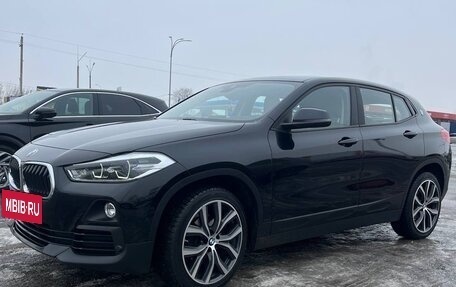 BMW X2, 2019 год, 2 300 000 рублей, 2 фотография