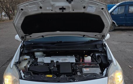 Toyota Prius, 2010 год, 2 100 000 рублей, 8 фотография