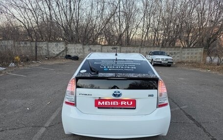 Toyota Prius, 2010 год, 2 100 000 рублей, 4 фотография