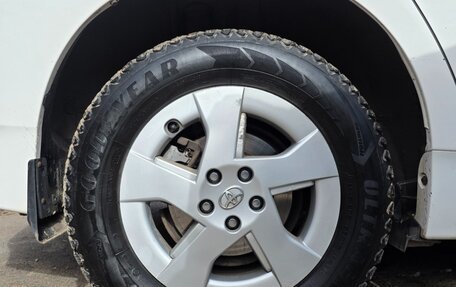 Toyota Prius, 2010 год, 2 100 000 рублей, 27 фотография