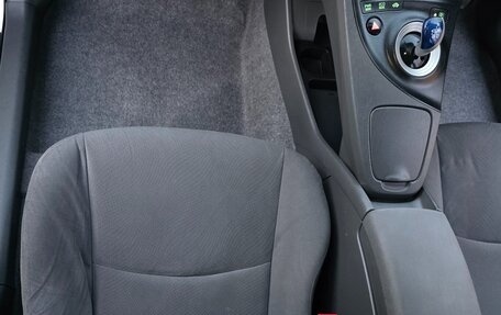 Toyota Prius, 2010 год, 2 100 000 рублей, 23 фотография