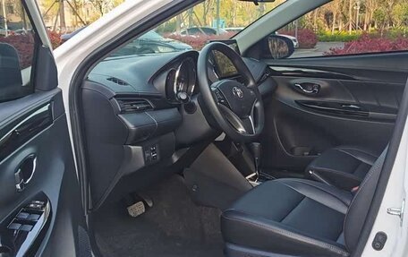 Toyota Yaris XP150 рестайлинг, 2021 год, 1 444 505 рублей, 6 фотография