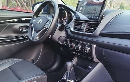 Toyota Yaris XP150 рестайлинг, 2021 год, 1 444 505 рублей, 8 фотография